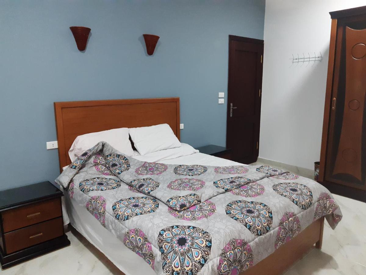 German Dolphin Apartment El Qoseir Exterior foto