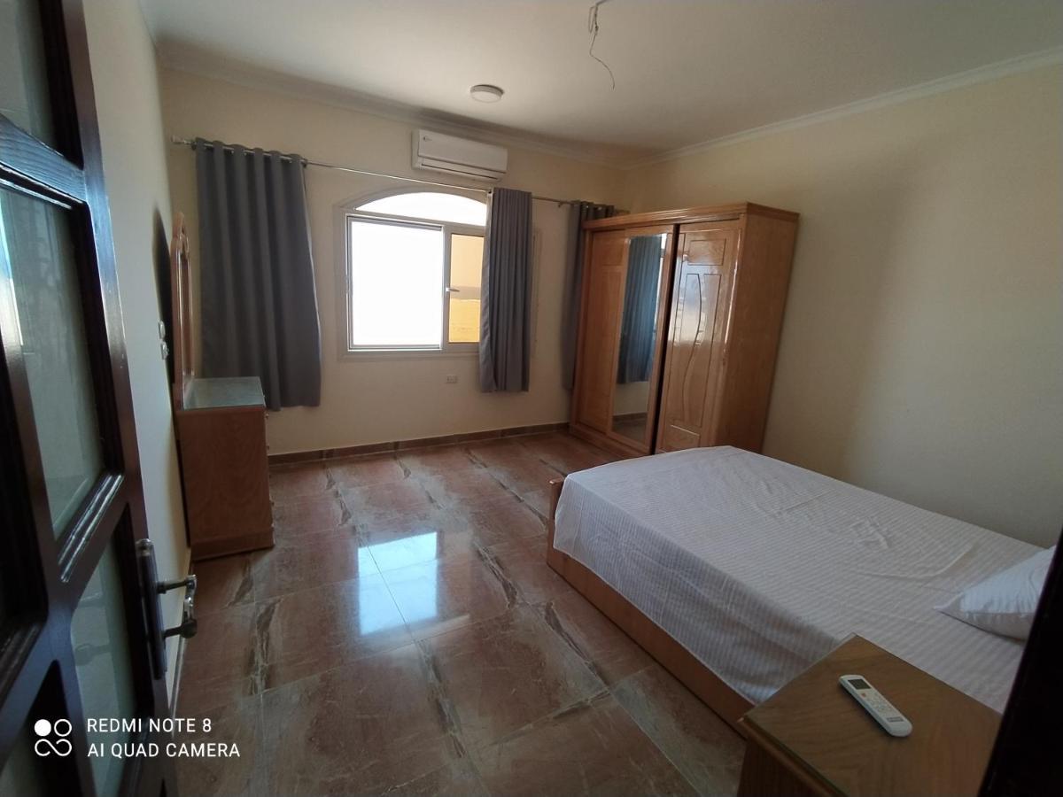 German Dolphin Apartment El Qoseir Exterior foto
